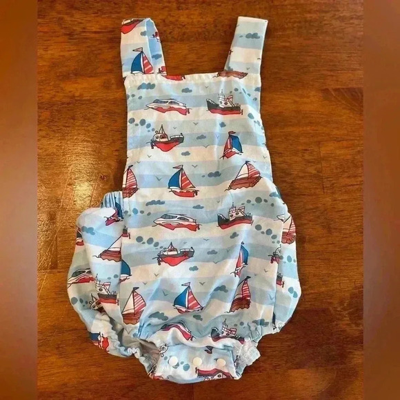 Blue red sailboat bubble size 3-6 months - Picture 1 of 3
